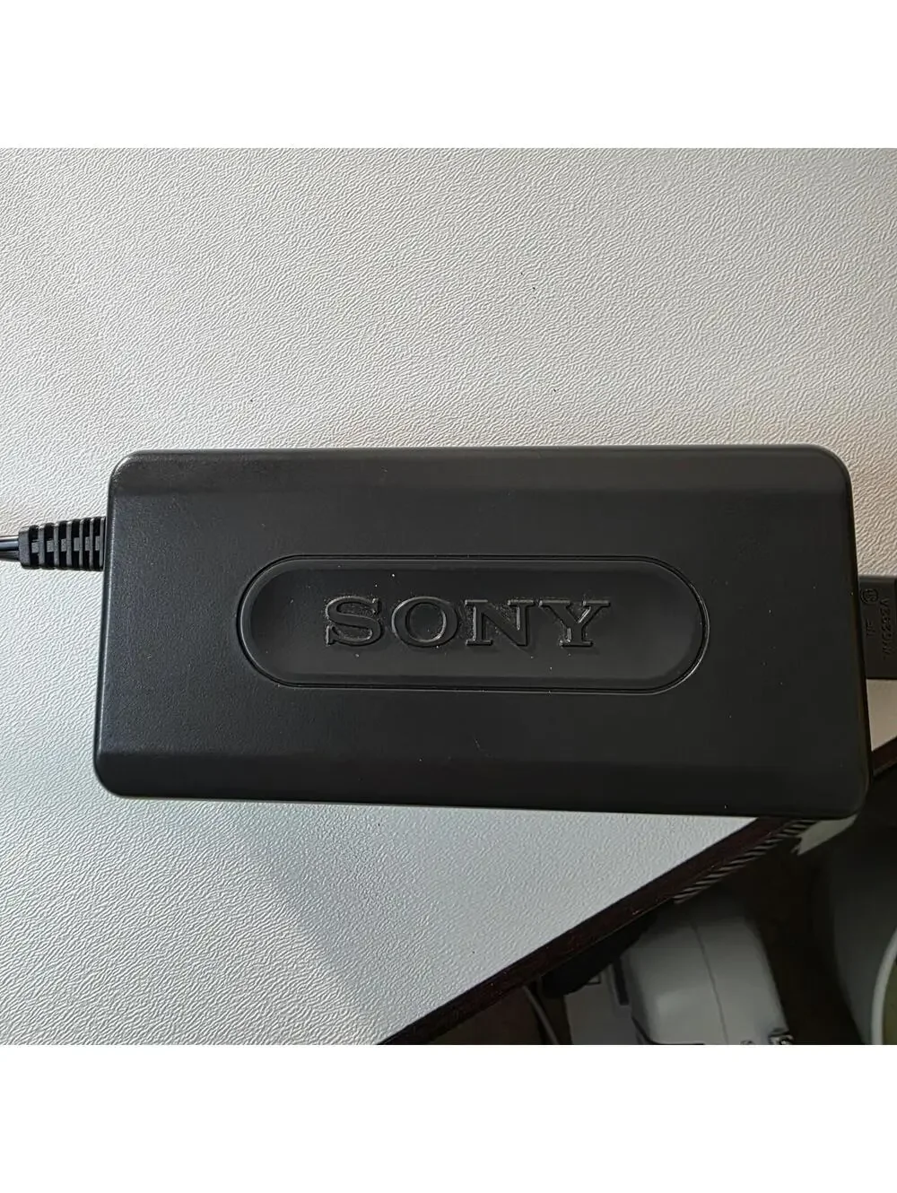 Sony CCD-TRV43 Hi8 Handycam Camcorder 330x Zoom SteadyShot w/ Night Vision